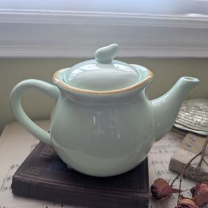 Ironstone Mint Green Teapot By Casa Domani baya